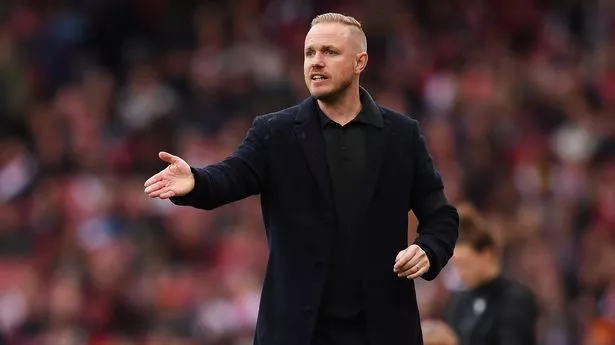 Arsenal boss taunted with P45 at the Emirates as Chelsea extend dismal season start