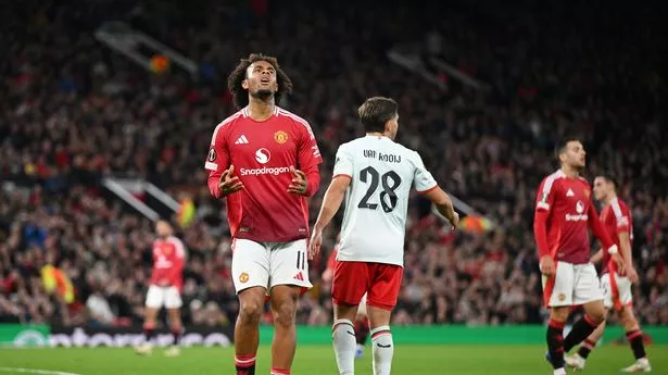 Paul Scholes tears apart SECOND Man Utd transfer as coaching dynamic questioned