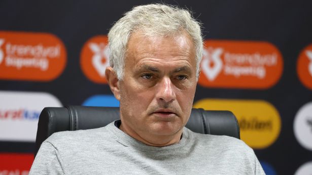 Jose Mourinho makes Man Utd bonus demand as he aims brutal dig over Erik ten Hag treatment