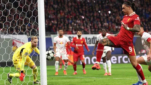 Virgil van Dijk disagrees with Darwin Nunez’s three-word Mo Salah message after Liverpool goal