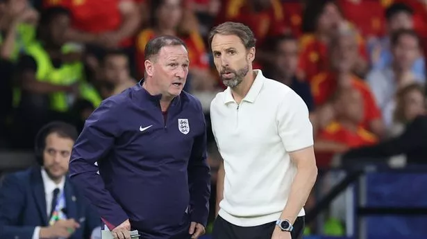 Steve Holland makes decision on Man Utd role if Gareth Southgate is appointed boss