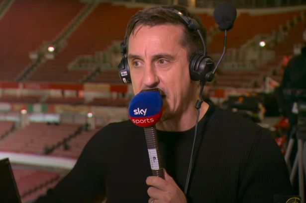 Man Utd dressing room ‘divide’ as Gary Neville raises worrying theory – ‘Unacceptable’