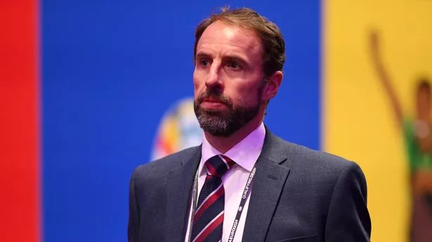 Gary Neville warns Gareth Southgate about major issue he’d face as new Man Utd manager