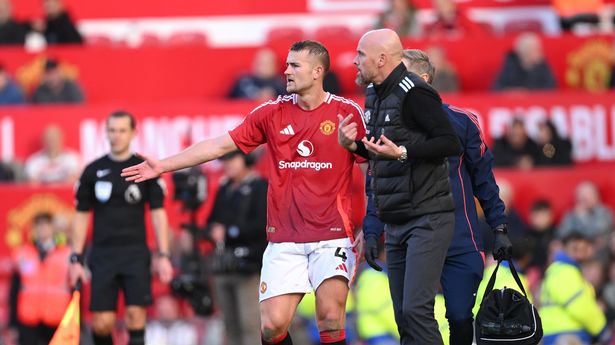 Man Utd stars left furious at officials for controversial call before Brentford goal