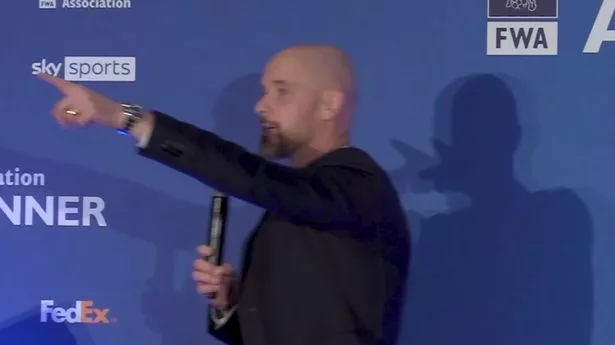 Erik ten Hag offers to swap jobs with journalist during hilarious Man Utd exchange
