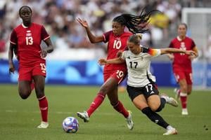 World champion Spain scores late goal to draw Canada 1-1 in women’s soccer friendly