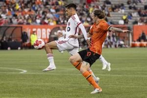 Achinioti-Jonsson, Antonoglou, Klomp up for CPL top defender award