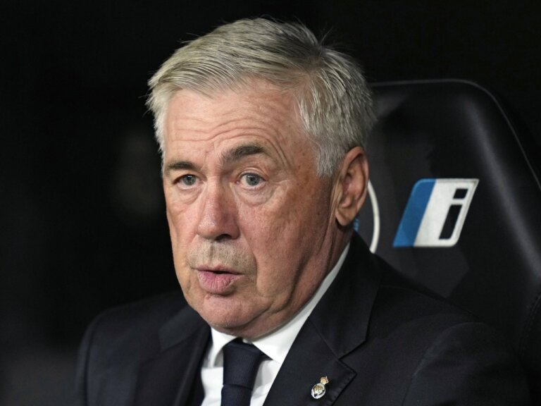 Carlo Ancelotti addresses Real Madrid future as Italian responds to Roma https://www.sportsmole.co.uk/football/real-madrid/news/contracts-can-be-broken-or-extended-ancelotti-responds-to-roma-links_561746.htmls
