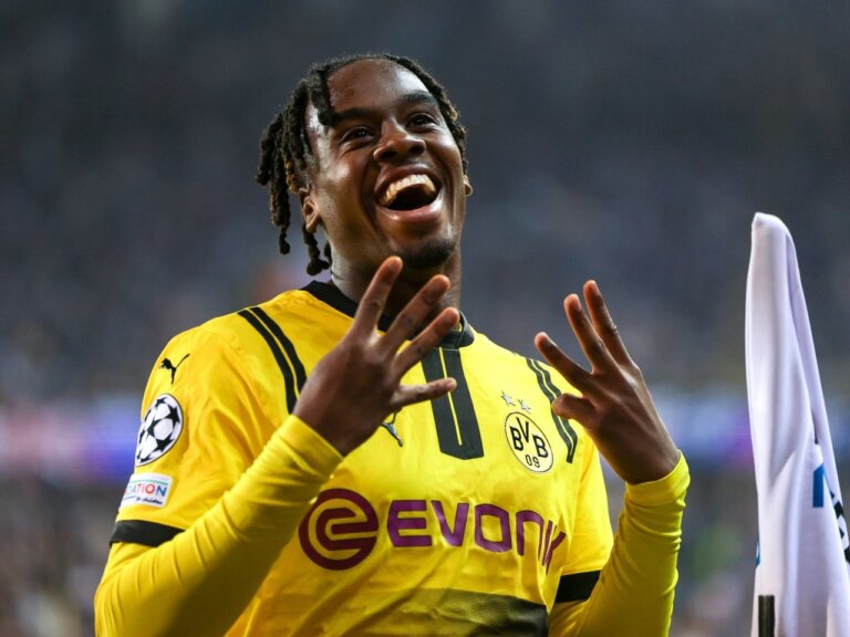 Jamie Gittens: Chelsea, Arsenal, Newcastle among clubs handed transfer boost by Borussia Dortmund chief