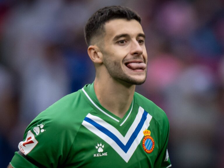 Arsenal, Barcelona in final Joan Garcia transfer twist as ‘medical scheduled’ after £21.1m ‘agreement’