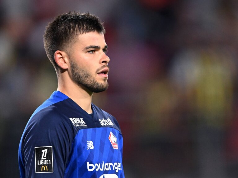 Man City, Newcastle ‘in three-club transfer battle’ for 22-year-old goalkeeper