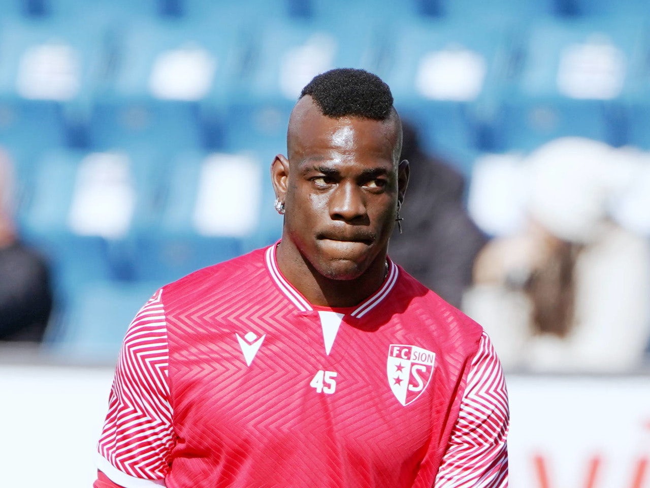 Mario Balotelli 'speaking to Serie A club' over potential free transfer