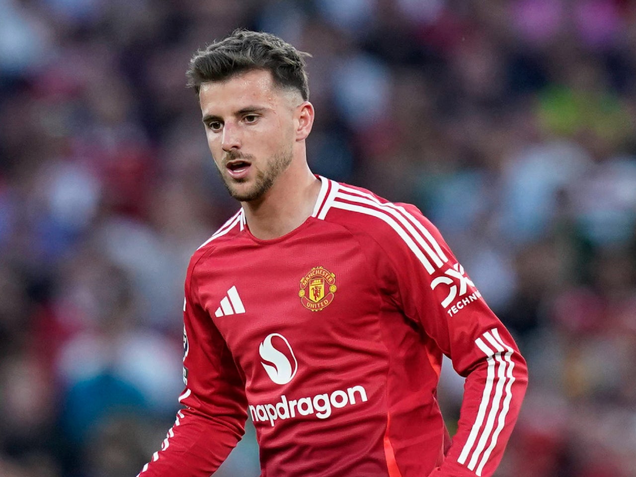 Man United boss Erik ten Hag issues Mason Mount injury update with attacker still unavailable