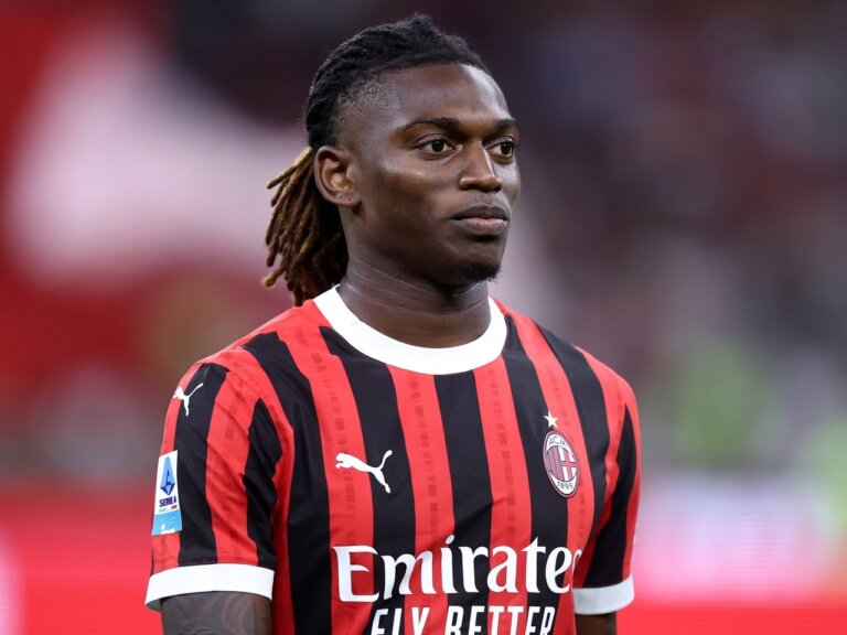Barcelona transfer news: La Liga giants ‘attentive’ to Rafael Leao’s AC Milan ‘conflict’ with Paulo Fonseca