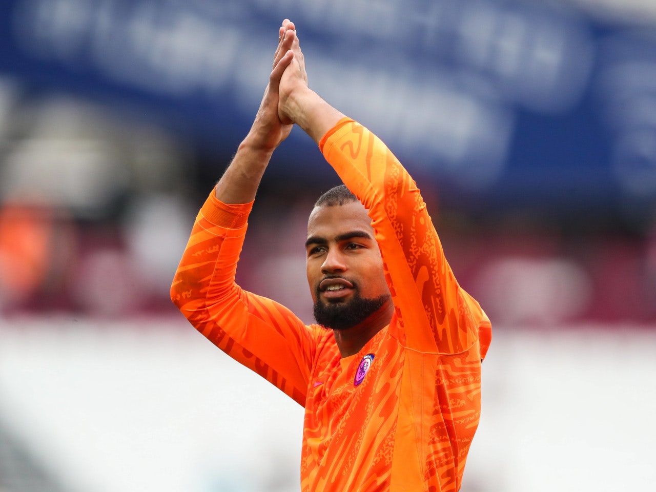 Chelsea goalkeeper Robert Sanchez is not under pressure, says Enzo Maresca