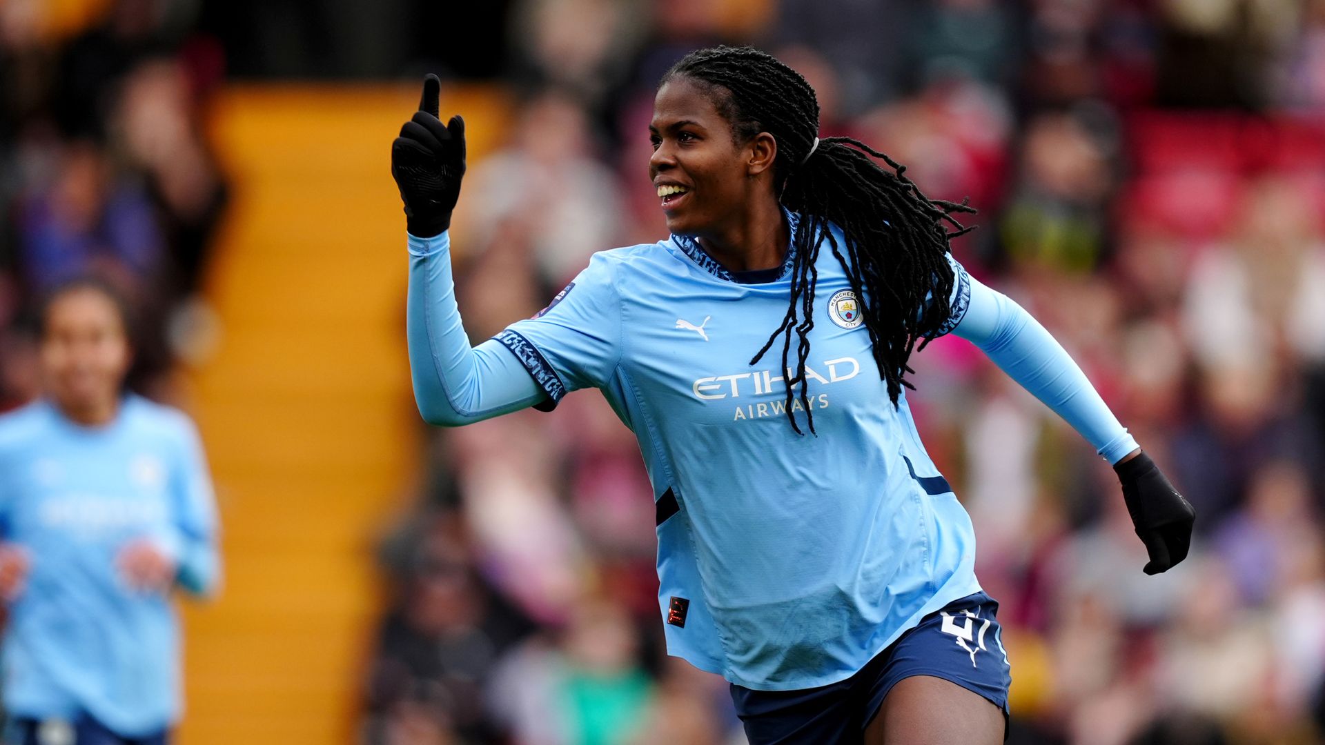 Reaction as Shaw double sees Man City edge Liverpool late on LIVE! & highlights