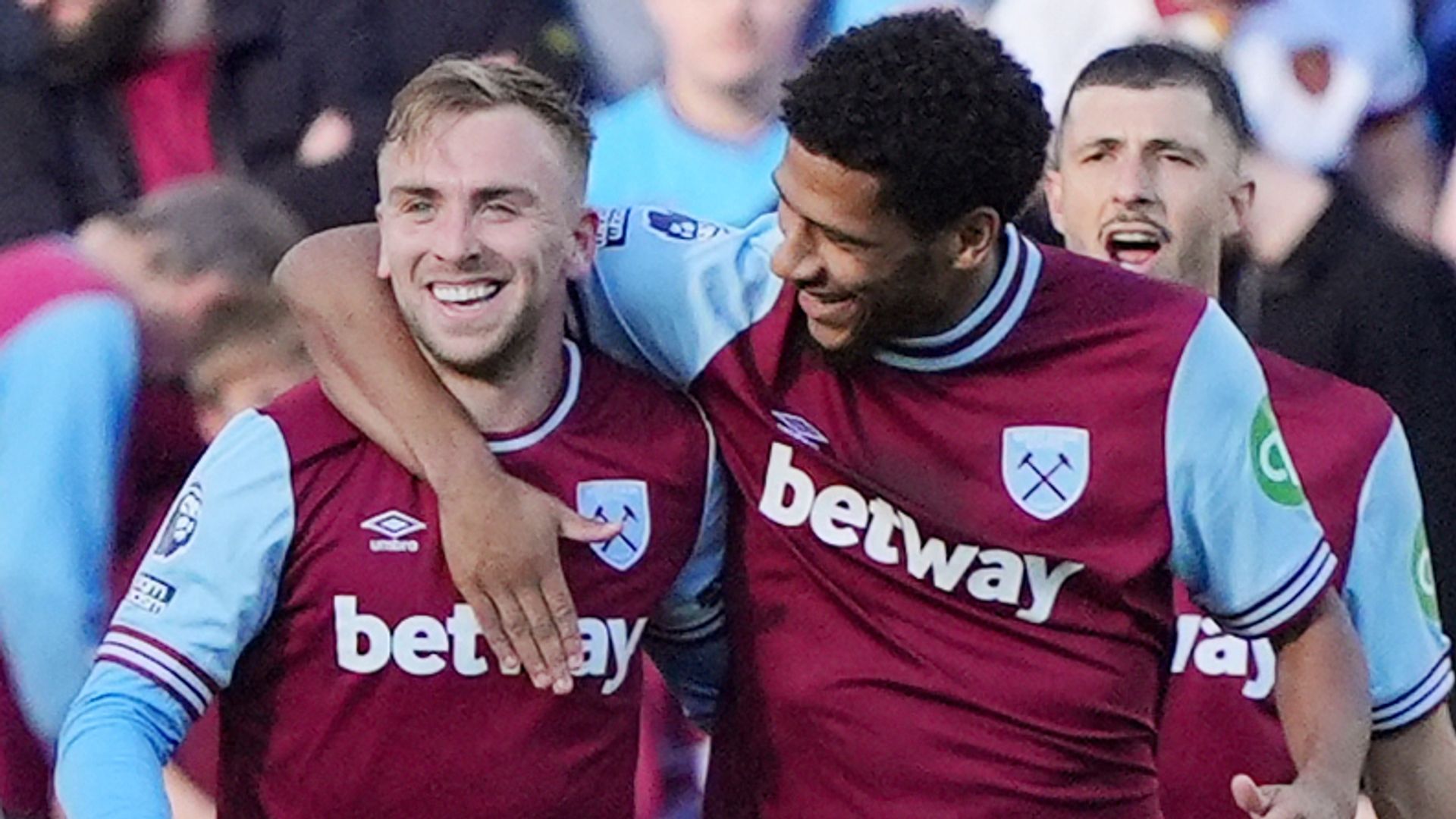 Bowen shines as Lopetegui secures first home PL win as West Ham boss