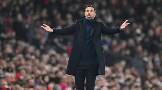 ‘He won’t have his back’ – Ruben Amorim encouraged to ditch Ruud van Nistelrooy