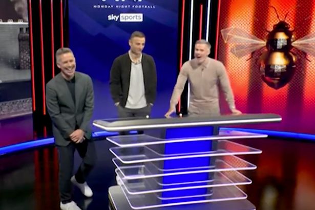 Dimitar Berbatov leaves Jamie Carragher speechless with comment live on Sky Sports