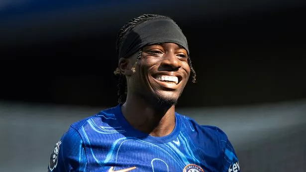 Chelsea star Noni Madueke sends Arsenal duo message over England ‘bragging rights’