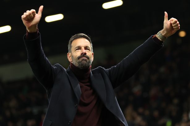 Ruud van Nistelrooy to be named named new Leicester manager after Man Utd exit