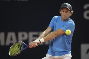 Diego Forlán’s debut in professional tennis begins with a doubles loss at the Uruguay Open