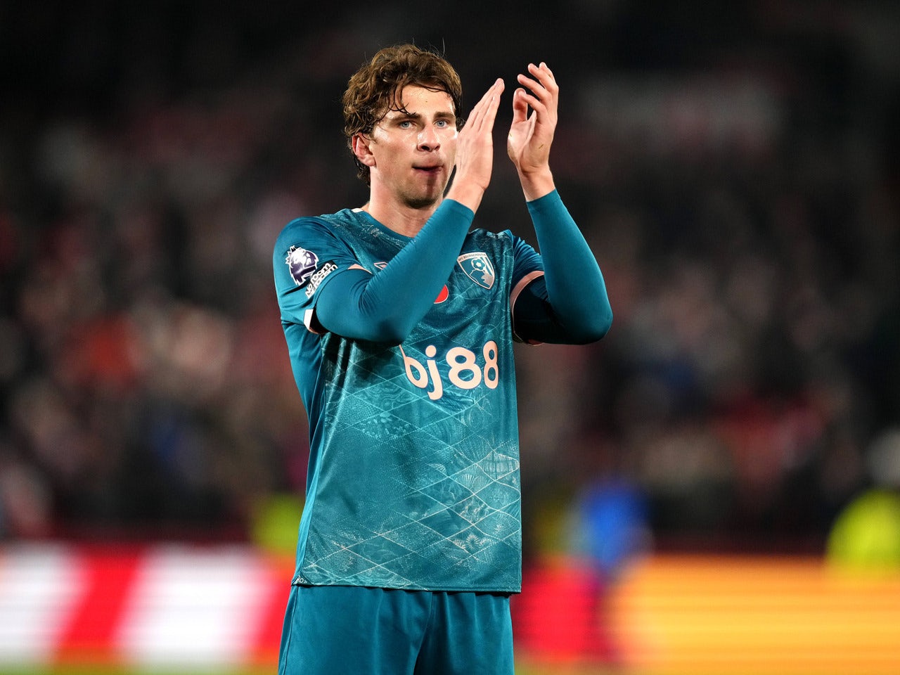 Enzo Maresca "huge fan" of Bournemouth defender as Chelsea 'weigh up' potential offer