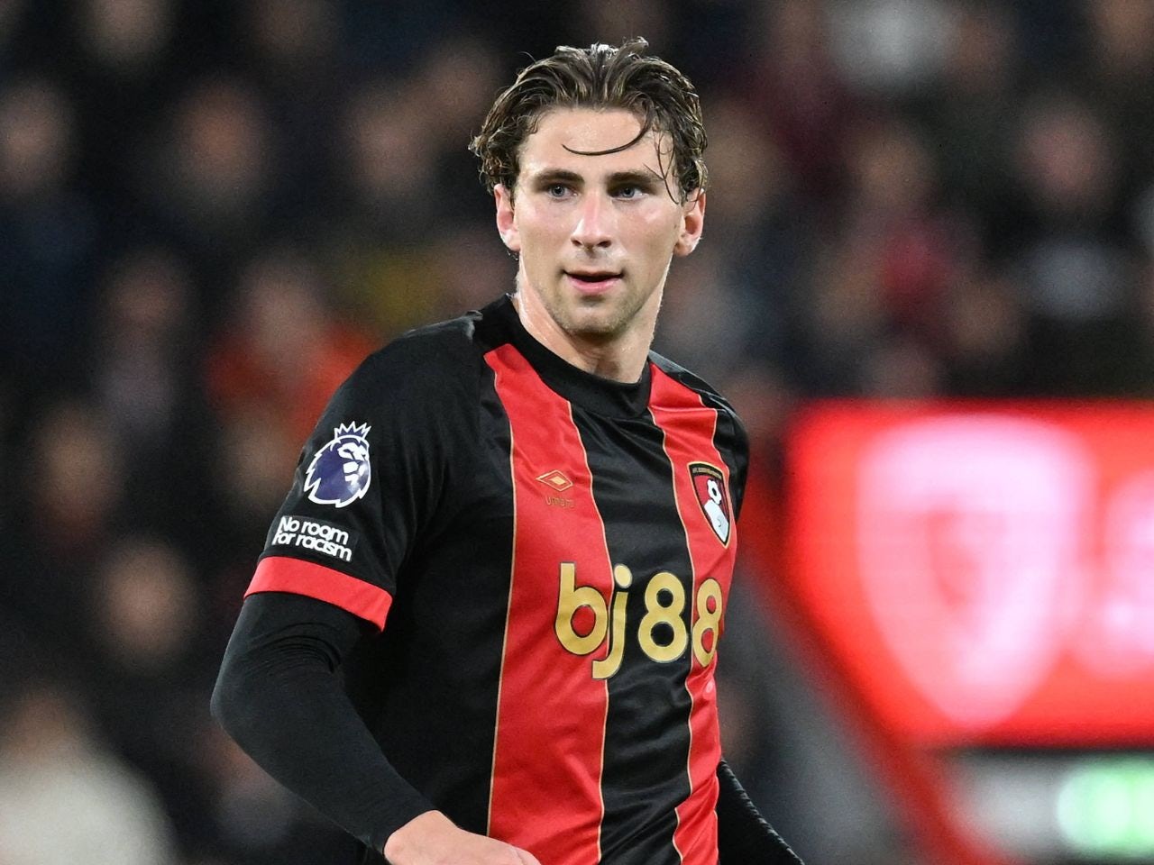 Man City transfer news: Premier League champions 'to compete' with Chelsea, Tottenham for Bournemouth defender