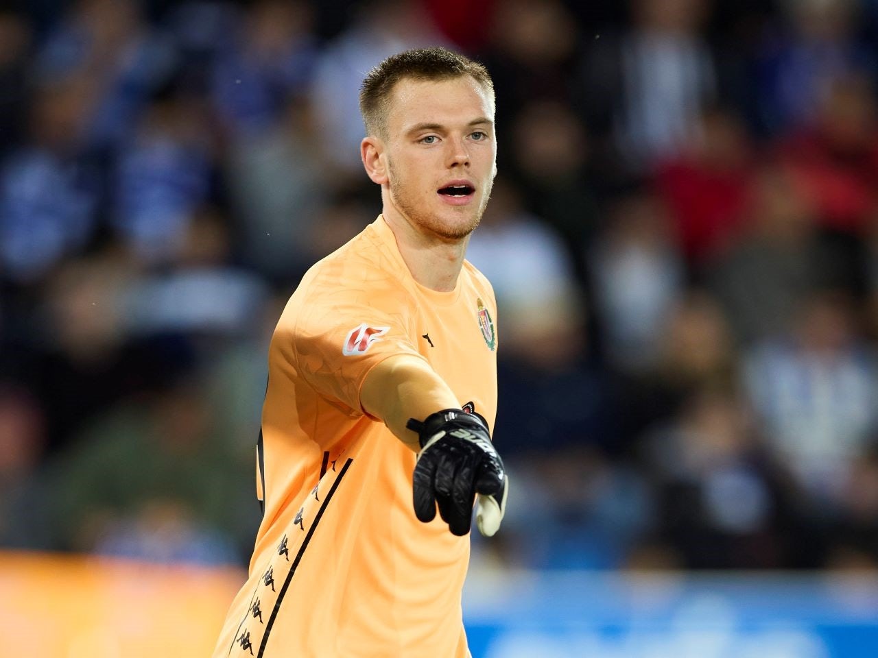 Tottenham, Arsenal transfer news: Postecoglou interested in Gunners goalkeeper as Vicario competition for summer 2025