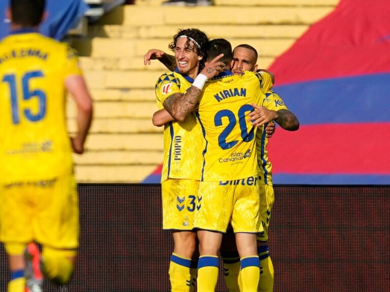 Barcelona 1-2 Las Palmas: Highlights, man of the match, stats as Barca slip up in La Liga title race