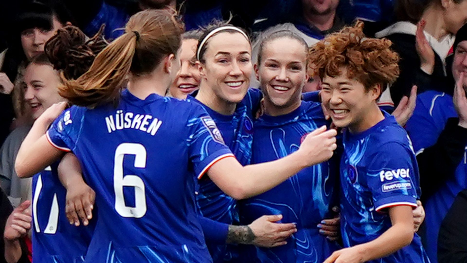 WSL: Leicester vs Chelsea LIVE!