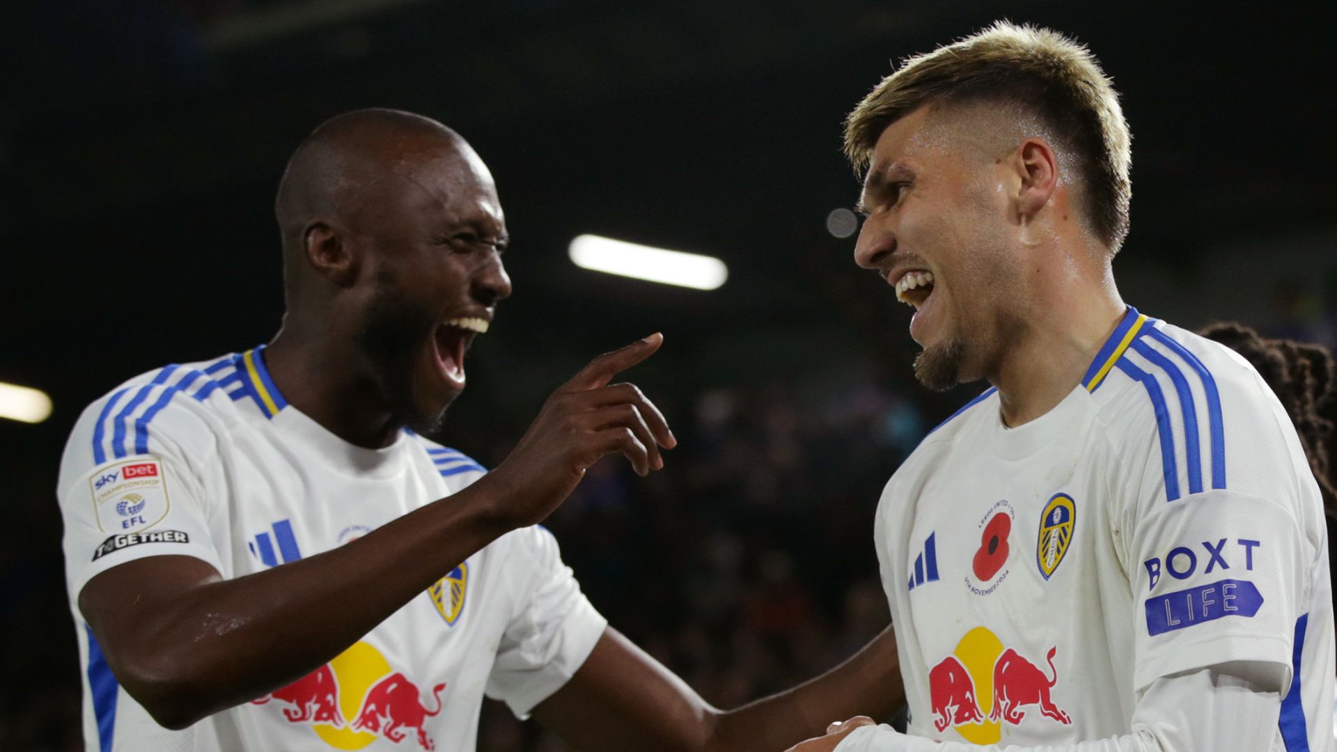 Routine Leeds win sees QPR sink bottom of Championship