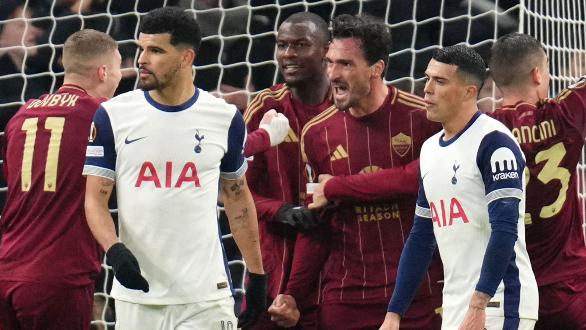 Spurs denied by Roma after Hummels' stoppage-time strike