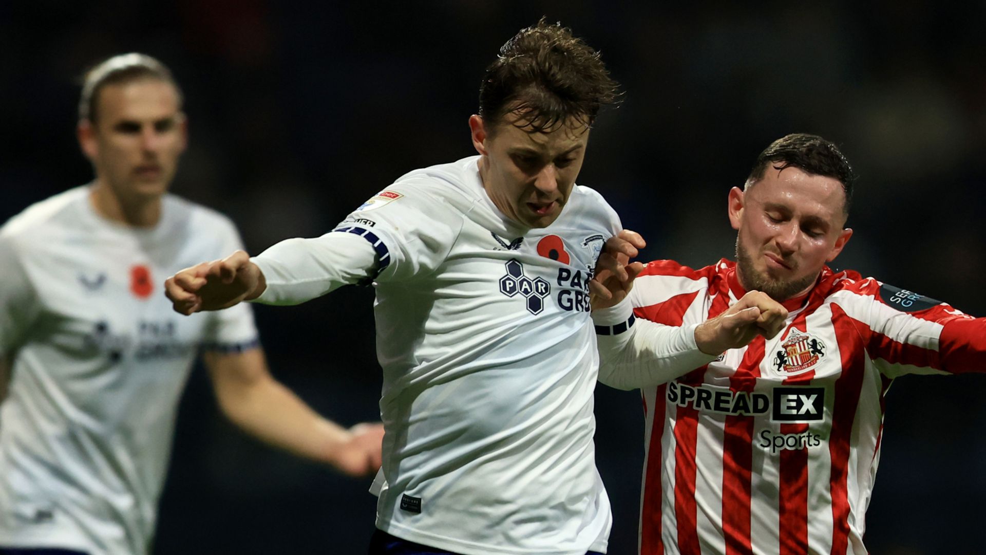 Leaders Sunderland held at Preston