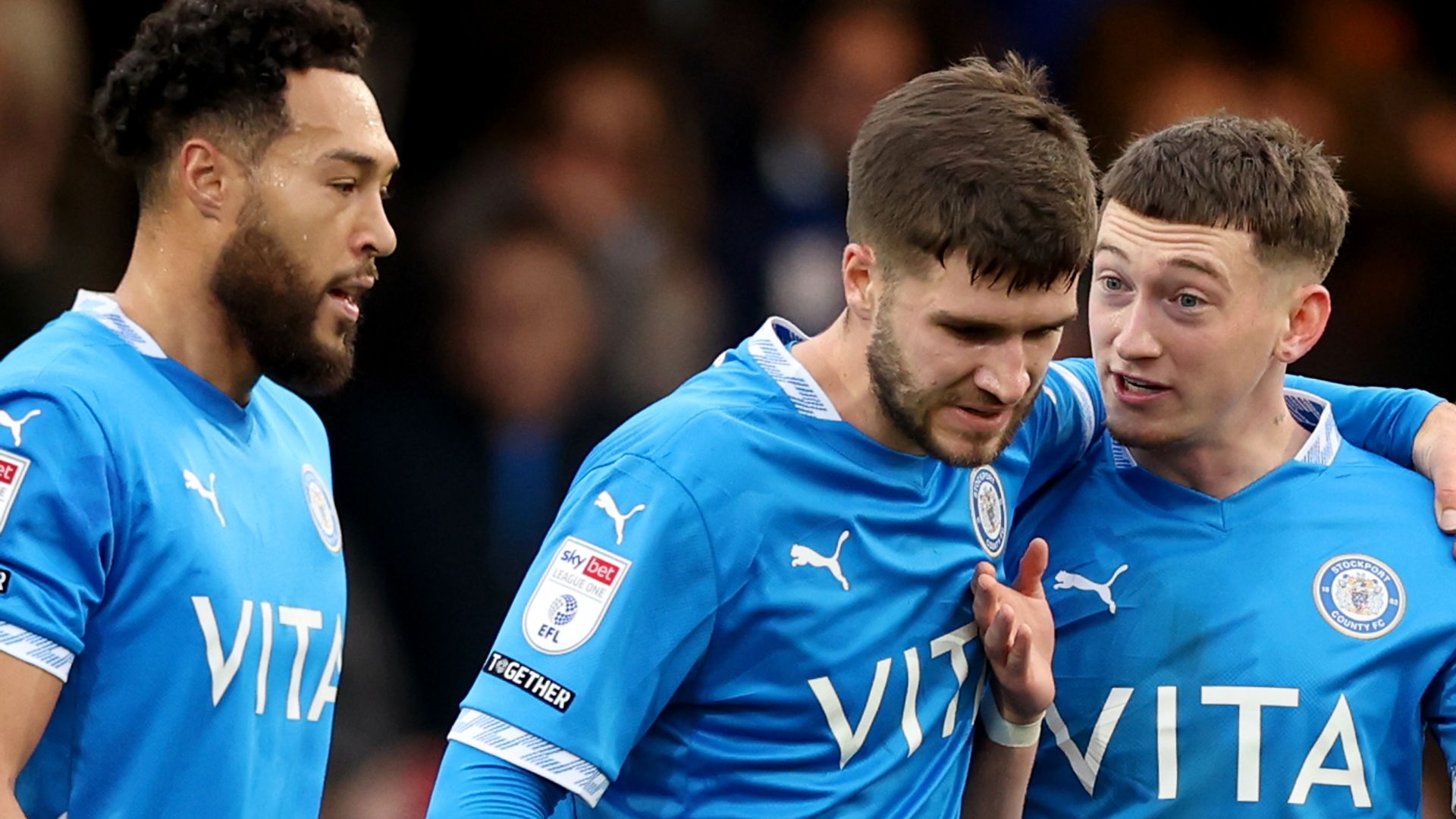 Barry screamer earns Stockport win over Wrexham