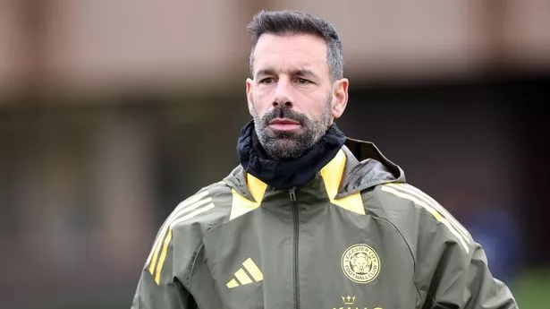 Alan Shearer refuses to sugarcoat Leicester feelings for former rival Ruud van Nistelrooy