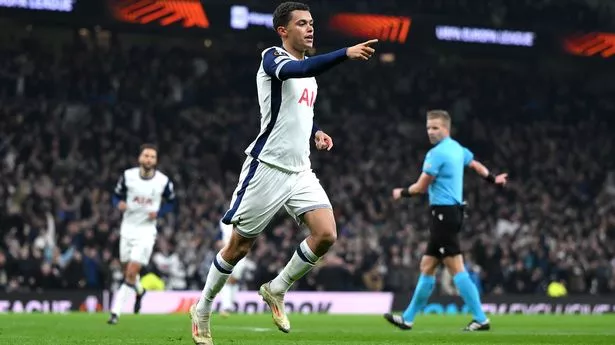 David Beckham shows true colours with texts to Tottenham star before match