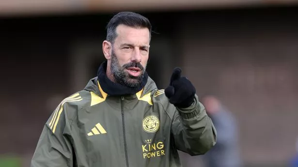 Ruud van Nistelrooy to ask Man Utd for January transfer favour after ‘hurtful’ exit