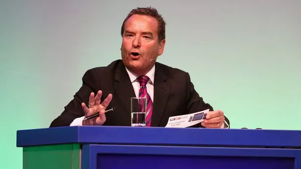 Jeff Stelling reveals first job offer after announcing Sky Sports exit – ‘I was flattered’