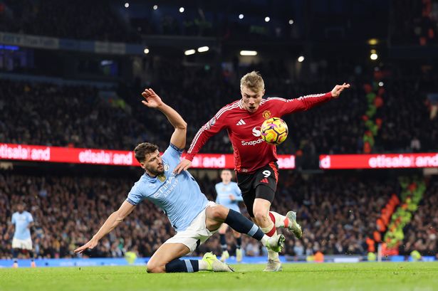 Premier League issue statement after Man Utd penalty fury in Man City clash
