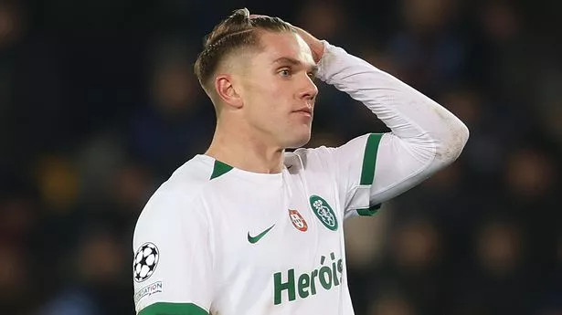 Arsenal and Man Utd both warned against striker transfer: ‘He’s not a natural finisher’