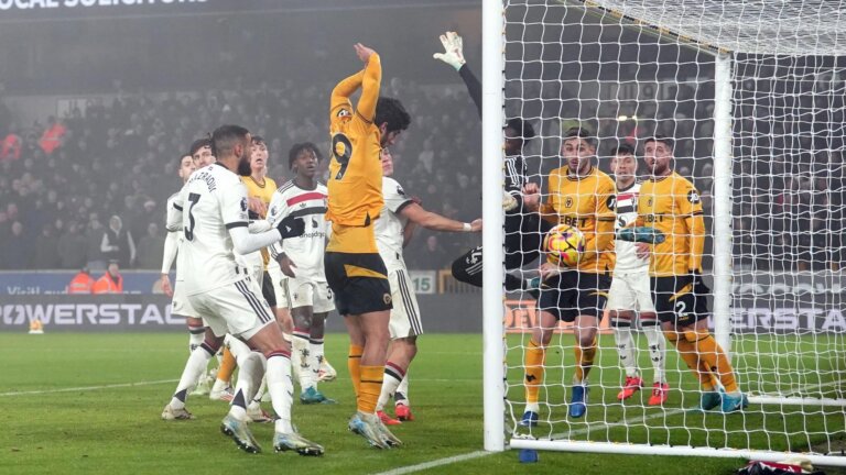 Ref Watch: Was Onana fouled for Cunha corner goal?