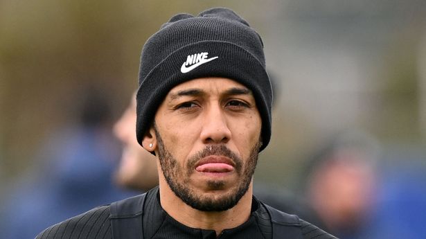 Pierre-Emerick Aubameyang broke jaw in fight with gunman during robbery on his home
