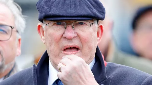 Man Utd risk Sir Alex Ferguson’s wrath again as transfer history could repeat itself