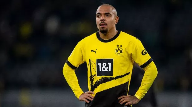 Aston Villa begin transfer talks to sign ex-Arsenal youngster ‘rated higher than Bukayo Saka’