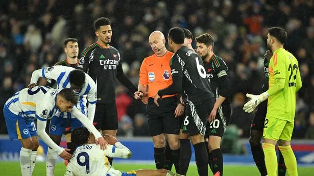 Jamie Redknapp slams ‘chaotic’ Arsenal pair for their roles in Brighton penalty