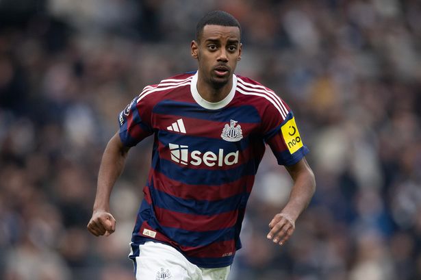 Arsenal transfer news: Mikel Arteta’s Alexander Isak plan emerges as Man Utd move for target