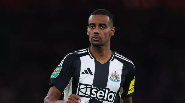 Man Utd transfer news: Alexander Isak dilemma emerges as target set for European giants