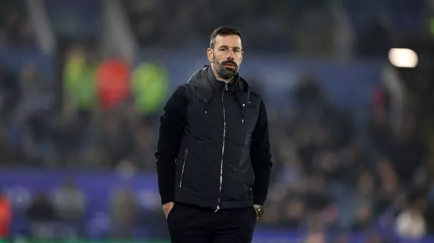 Man Utd hero offers his help to Ruud van Nistelrooy as Leicester fans turn