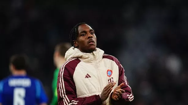 Bayern Munich star ‘says goodbye’ as Man Utd and Chelsea lead 4-club transfer fight